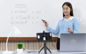 Cuan Sambil Mengajar Online? Siapa Tak Mau!