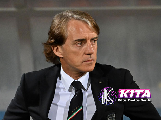 Mancini Dipecat