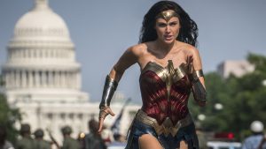 Wonder Woman 10 Aksi Super Penuh Keberanian