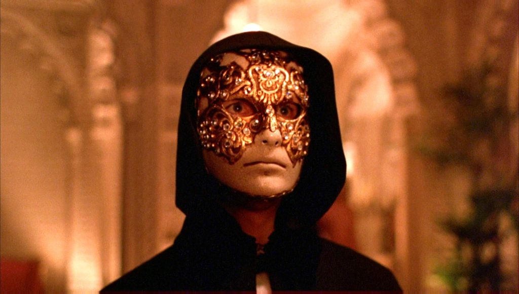 Eyes Wide Shut Film dengan 7 Mystery Tak Terpecahkan